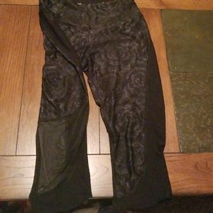 Women's workout leggings